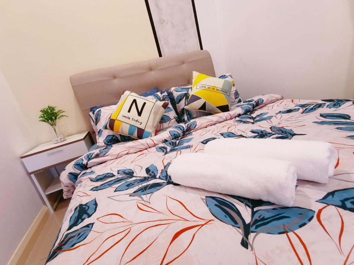 Legoland-Happyrainbow Suite At D'Pristine-8Pax With Lakeview 누사자야 외부 사진